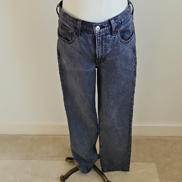 Abercrombie & Fitch Denim - Classic High-Rise Straight-Leg Women's Jeans in Washed Black